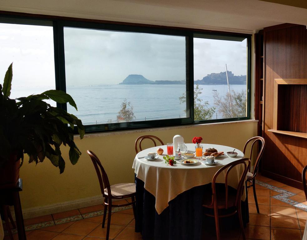 Albergo Delle Rose ポッツオーリ エクステリア 写真