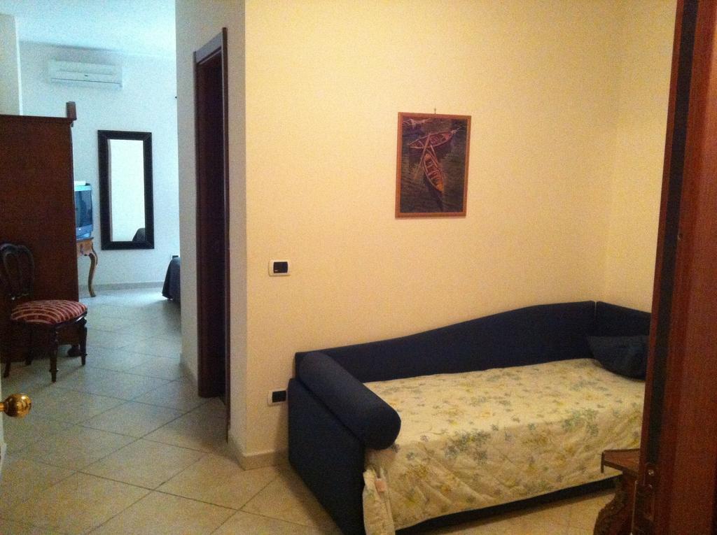 Albergo Delle Rose ポッツオーリ 部屋 写真
